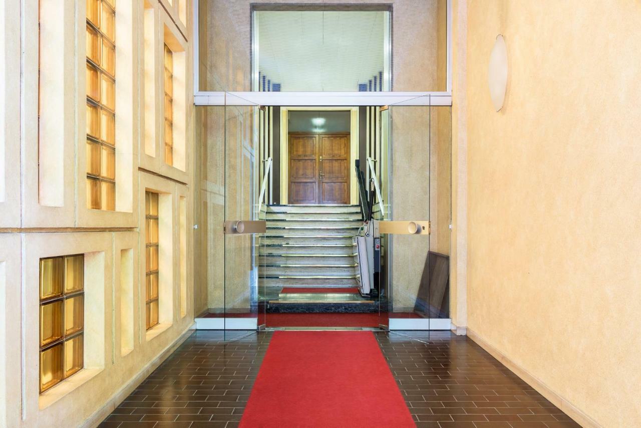 Joivy Homey 1-Bed With View Near Citylife Milano Exterior foto