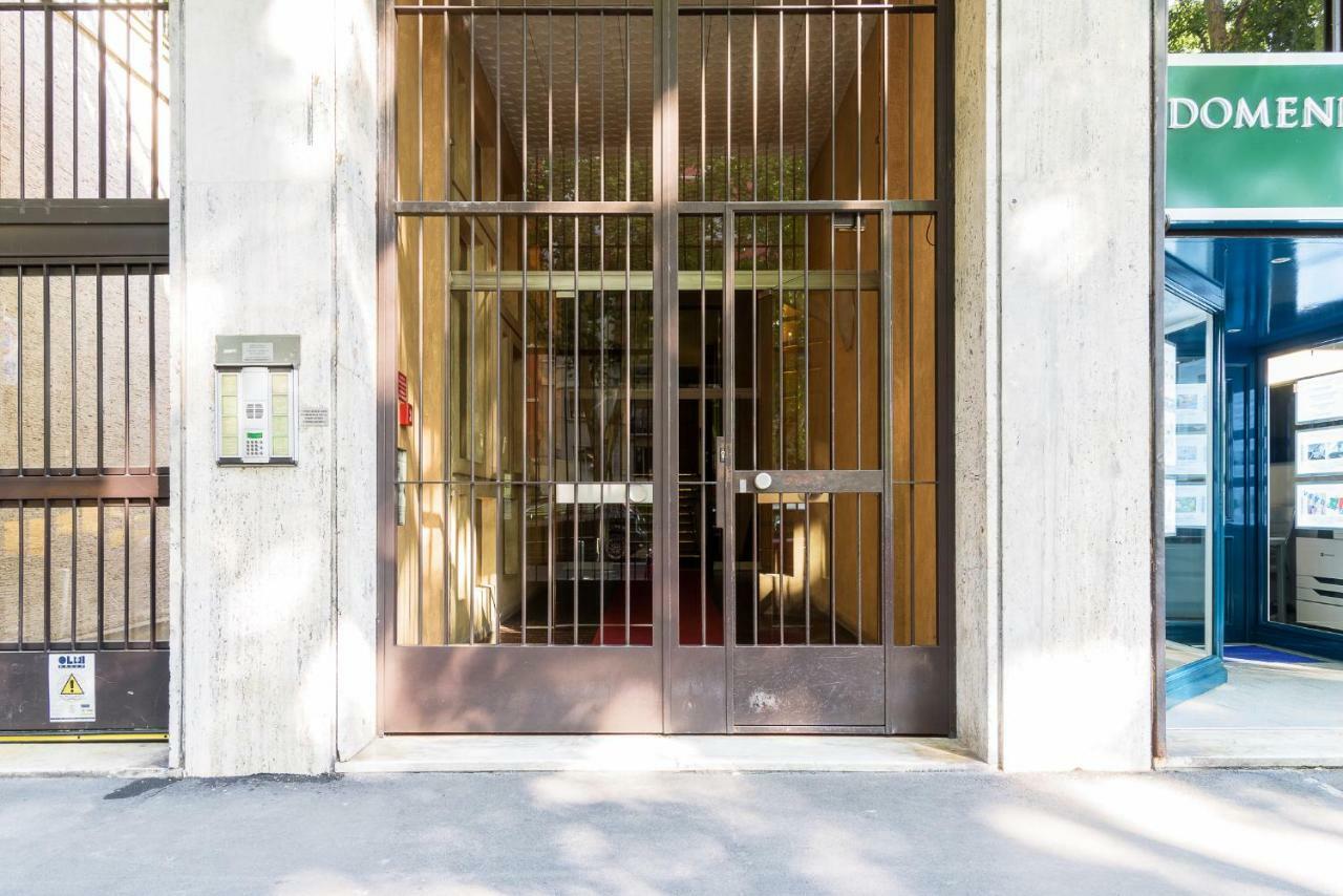 Joivy Homey 1-Bed With View Near Citylife Milano Exterior foto